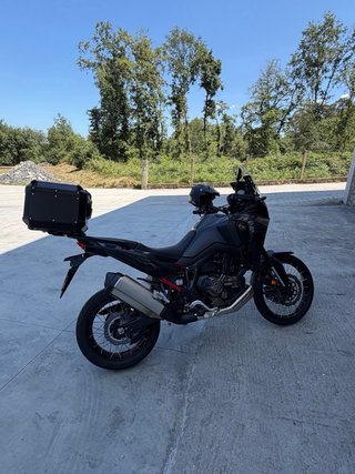 Africa Twin DCT 2024 con 15.000km y garantía 2029