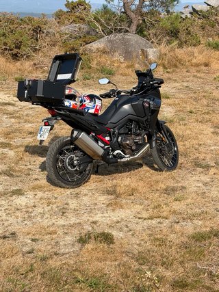 Africa Twin DCT 2024 con 15.000km y garantía 2029