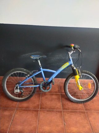 Bicicleta infantil azul Decathlon