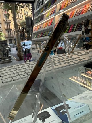 iPhone 14 Pro dorado