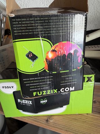 2 Máquinas de humo FUZZIX F506V