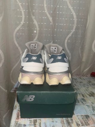 New Balance 9060 Beige/Gris