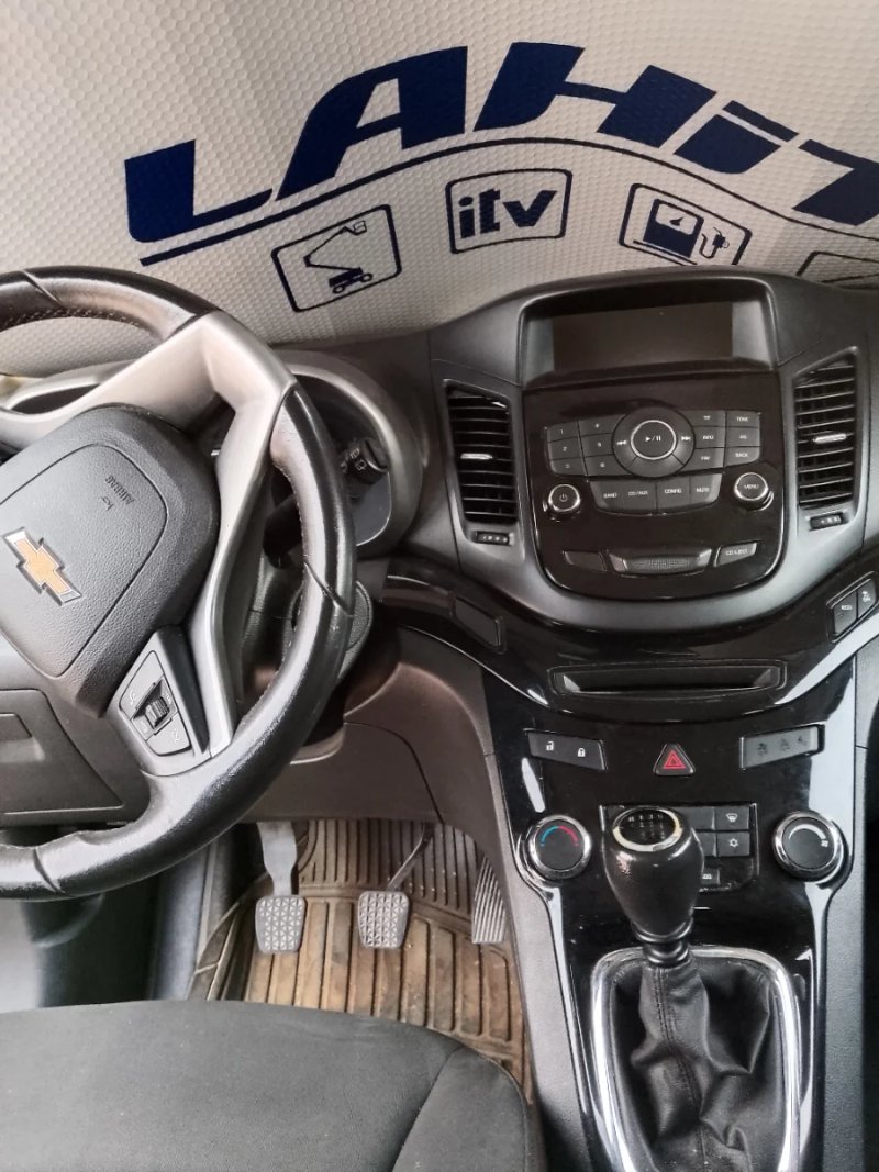 Chevrolet Orlando 2013 - foto 1