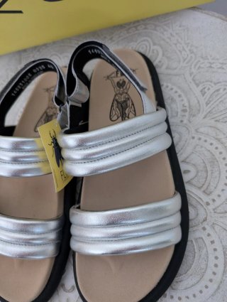 Sandalias Fly London NUEVAS - Talla 40