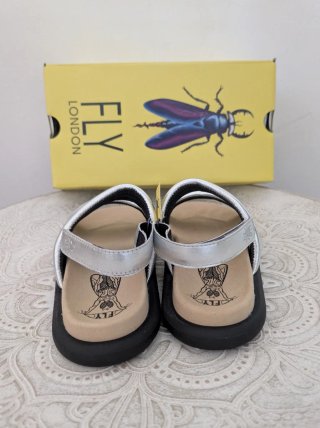 Sandalias Fly London NUEVAS - Talla 40