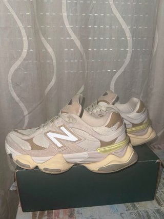 New Balance 9060 Beige/Blanco