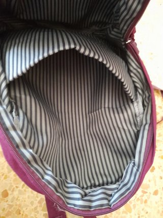 Mochila ON con departamento para ipad