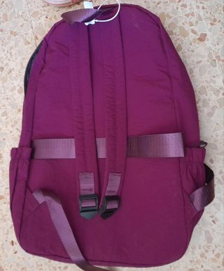 Mochila ON con departamento para ipad