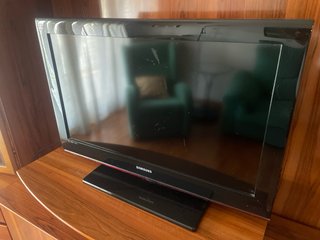 Samsung LE32B530P7WXXC TV