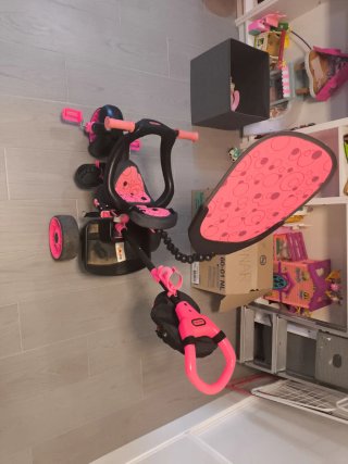 Triciclo Little Tikes rosa y negro