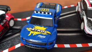 Scalextric y Ninco 1:43.lote 4 coches.