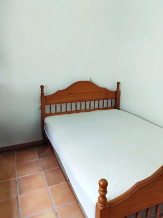 Cama de madera 135 cm