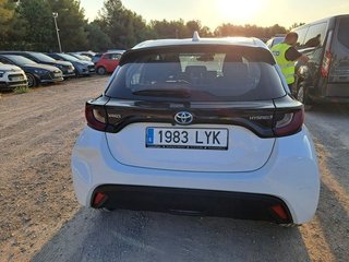 Toyota Yaris 1.5 120H Business Plus