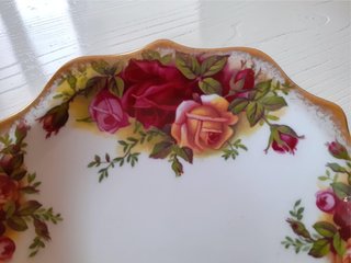 2 platos bordes ondulados 11,5 cm Royal Albert OCR