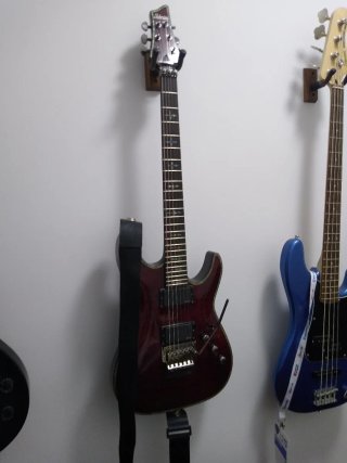 Guitarra Schecter Hellraiser Roja