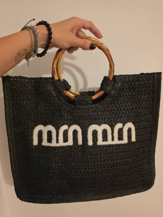 Bolso negro rafia asas bambú
