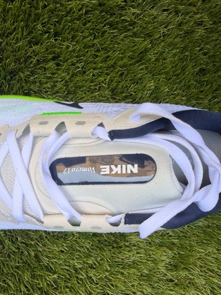 Nike Vomero 17 Blanco/Verde