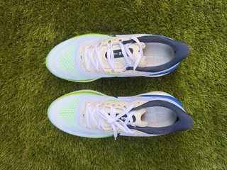 Nike Vomero 17 Blanco/Verde