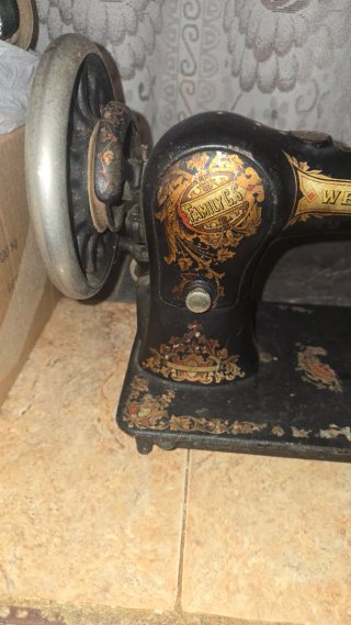 Máquina de coser Wertheim vintage