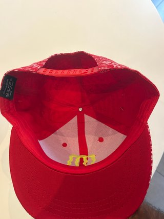 Gorra DC Shoes x Monster Energy Roja