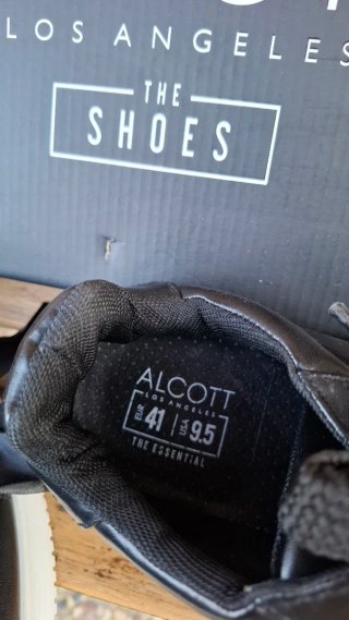 Sneakers Alcott n. 41 nere nuove con scatola Y2K
