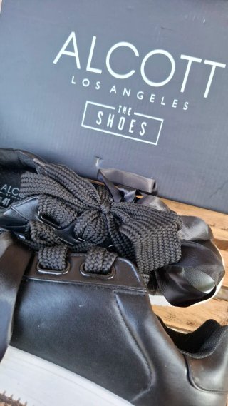 Sneakers Alcott n. 41 nere nuove con scatola Y2K