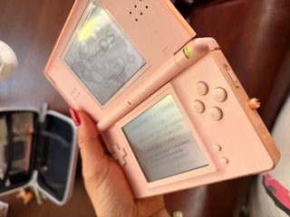 Nintendo DS lite con guitar hero y cargador