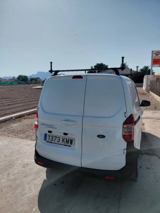 ford transit courier  courier 2018
