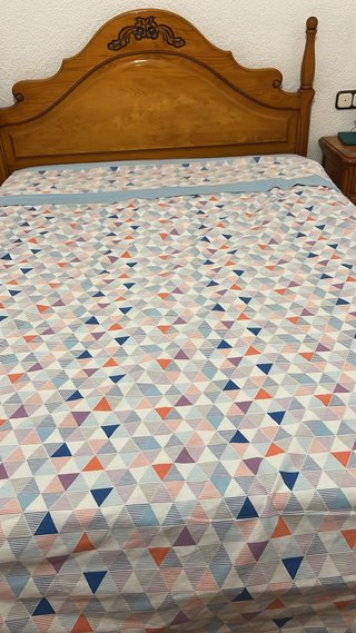 Colchón 135cm Casi Nuevo + Cabecero Madera