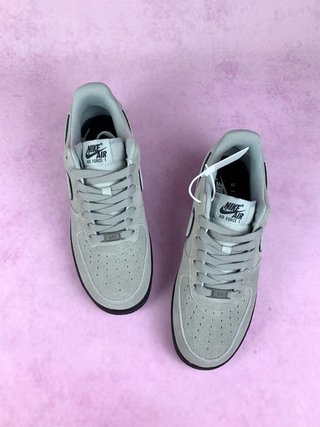 Nike Air Force 1 '07 LV8