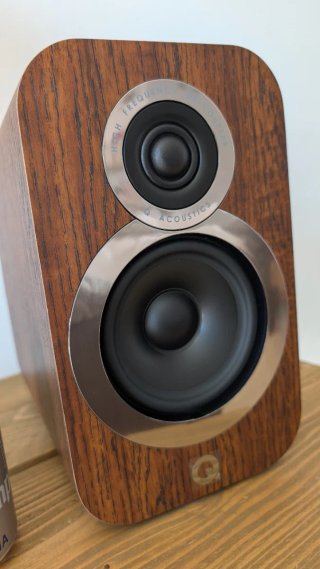 Monitores Q Acoustics 3010i Nogal  - Hi-Fi