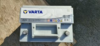 Batería Varta D21 Silver Dynamic 12V 61Ah 600A