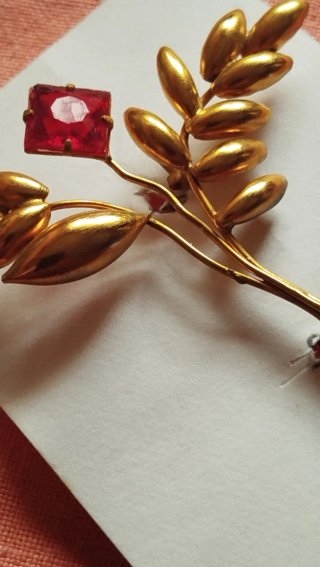 Broche Antiguo Flor Roja y Dorada Años 40