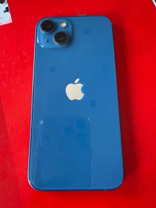 iPhone 13 - Capacidad Máxima 79%