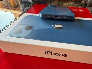 iPhone 13 - Capacidad Máxima 79%