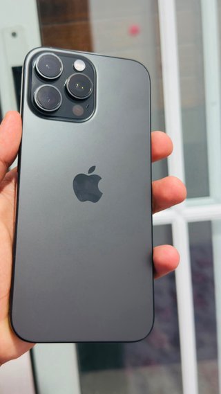 iPhone 16 Pro Max Gris