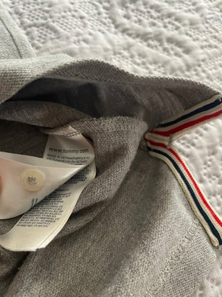 Polo Tommy Hilfiger Gris Talla M