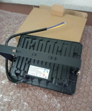 3 FOCOS LED 100W IP66
