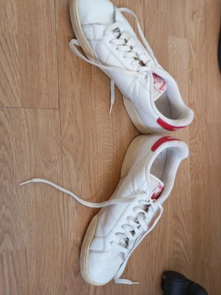 Zapatillas Reebok Blancas y Rojas