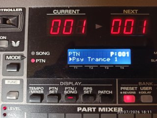 Roland MC-505 Groovebox Sintetizador