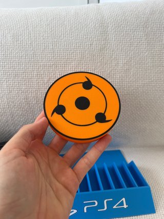 Accesorio PS4 con diseño Sharingan