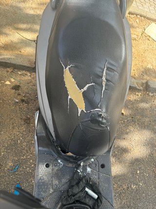 Moto SYM 125cc Scooter Gris/Negro