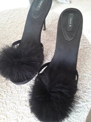Sandalias Oysho Tacon Pompon Raso Talla 40