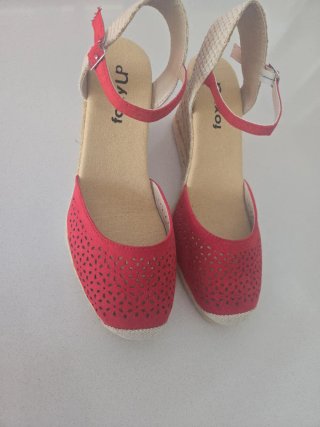 Sandalias cuña esparto rojas en piel nuevas