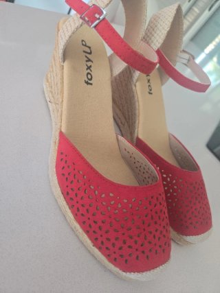Sandalias cuña esparto rojas en piel nuevas