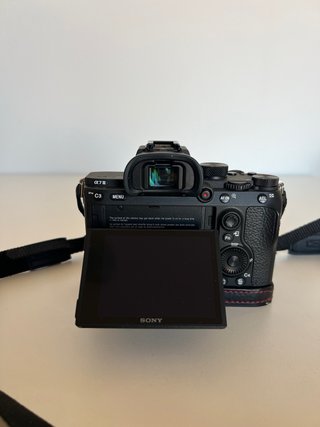 Sony Alpha A7 III (A7III) Cámara