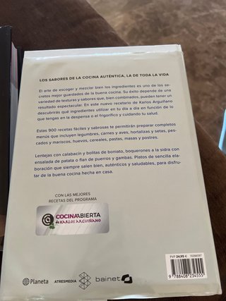 La buena cocina : 900 recetas que siempre salen...