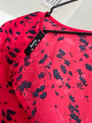Vestido corto estampado rojo