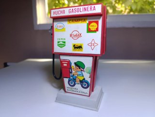 Hucha surtidor gasolinera Rico