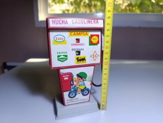 Hucha surtidor gasolinera Rico